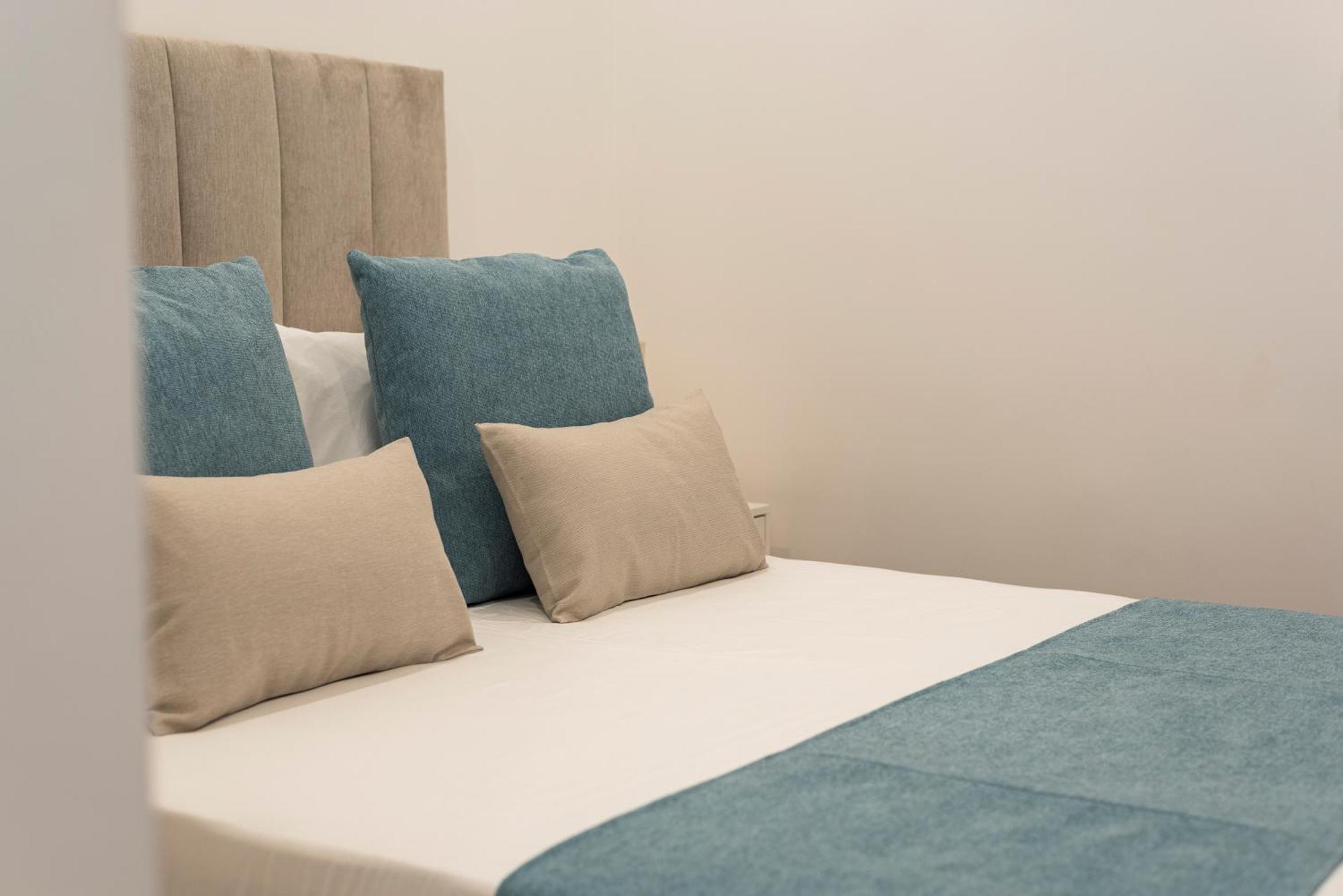 Madalena Hostel E Suites FAO Dış mekan fotoğraf