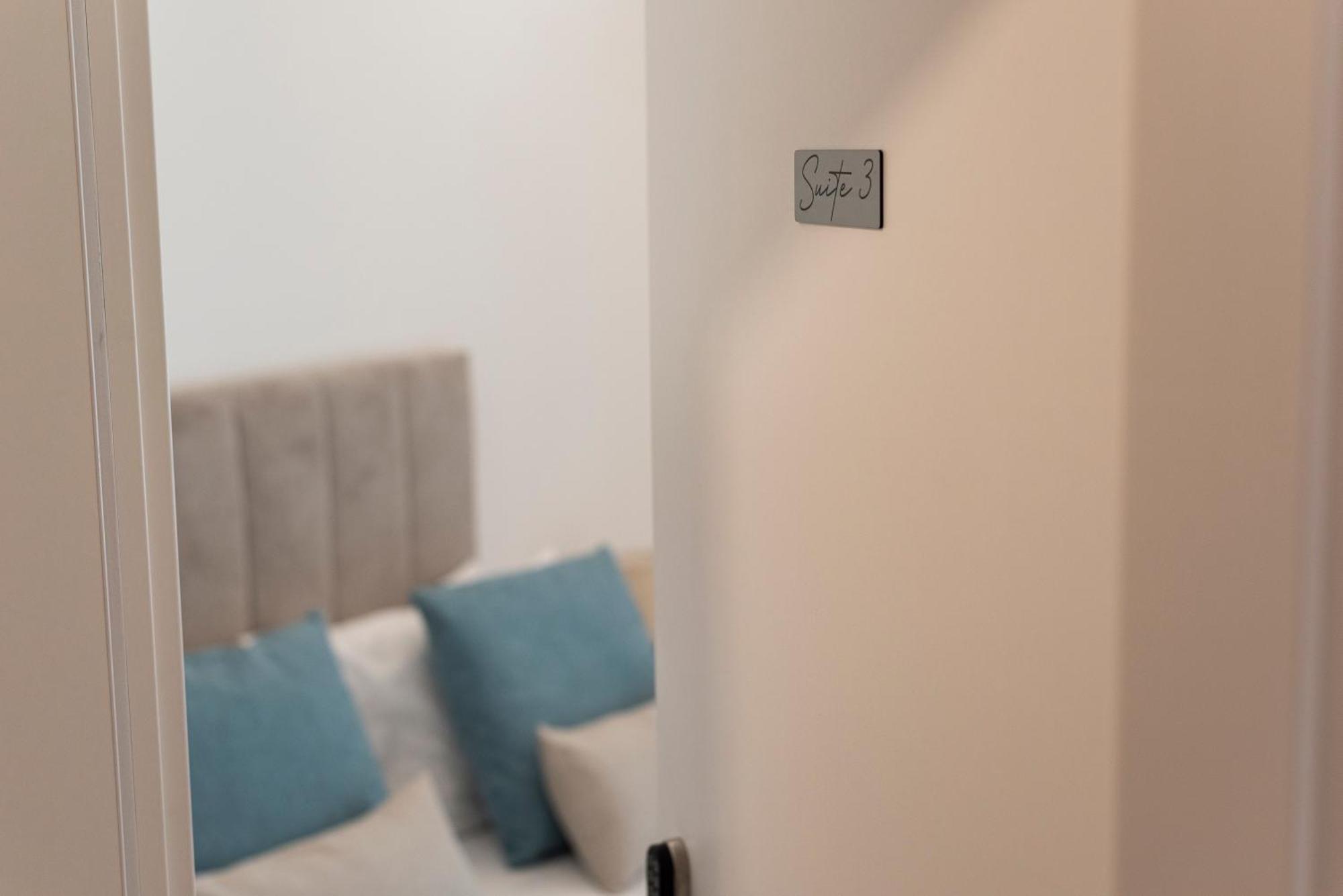Madalena Hostel E Suites FAO Dış mekan fotoğraf