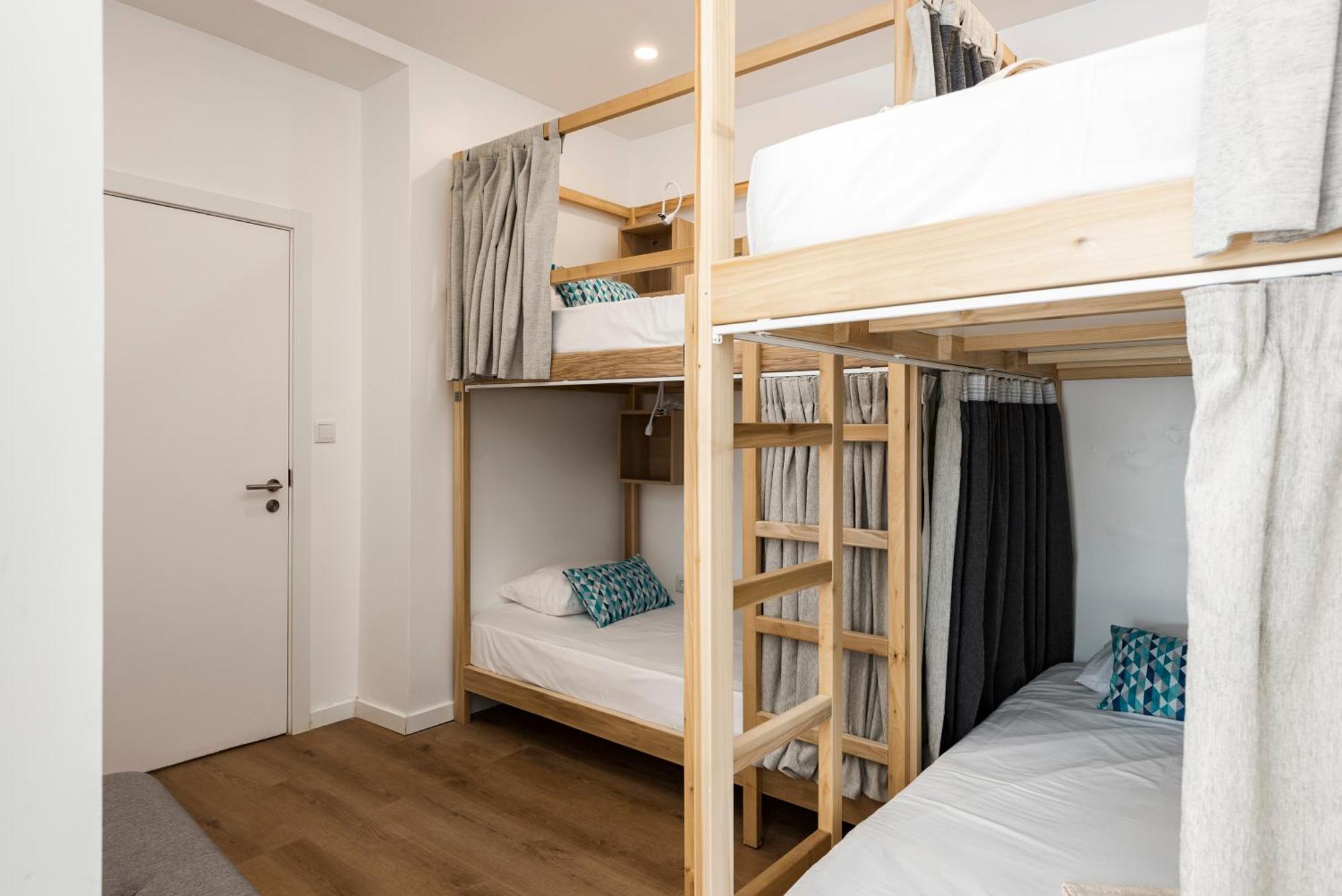 Madalena Hostel E Suites FAO Dış mekan fotoğraf
