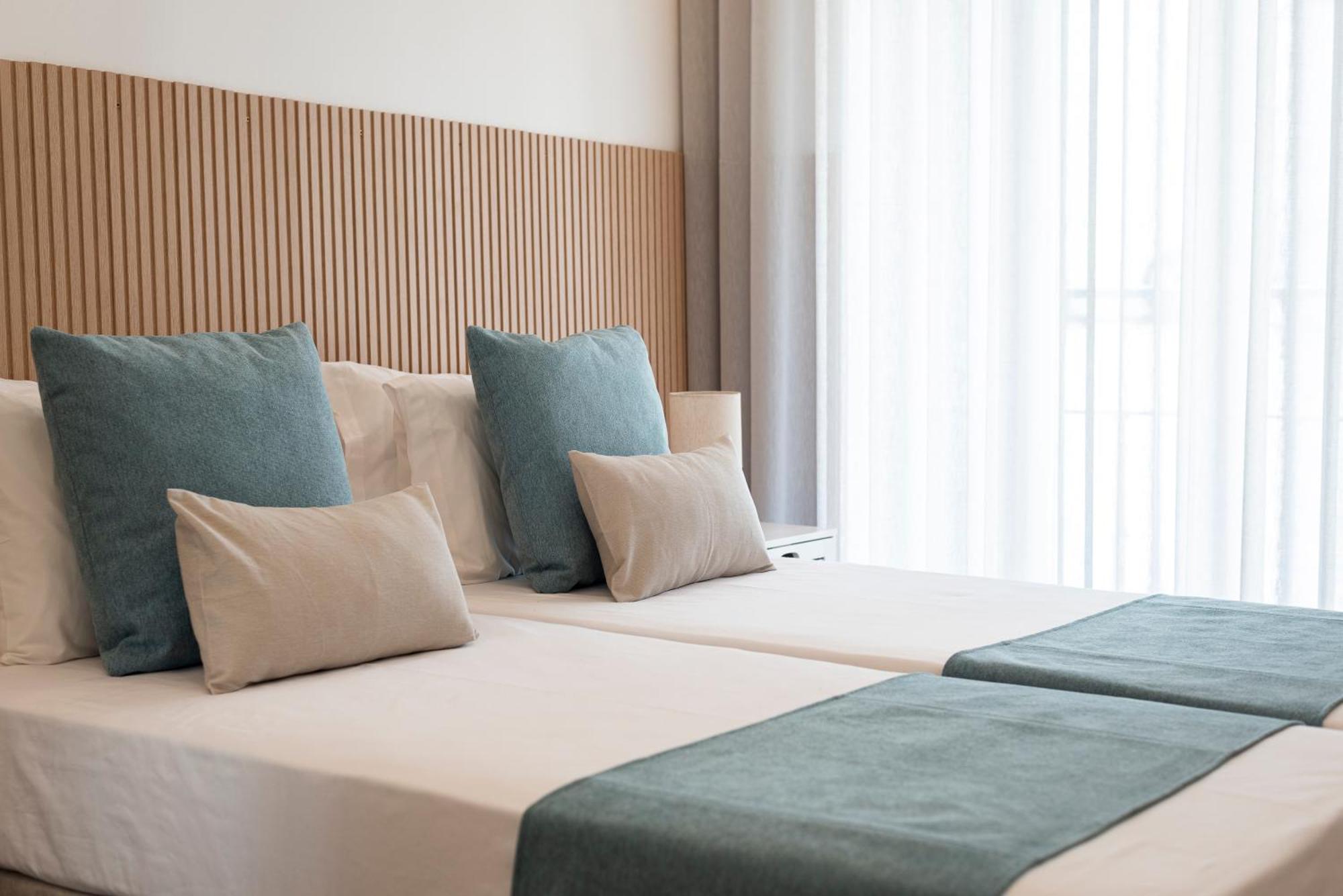 Madalena Hostel E Suites FAO Dış mekan fotoğraf