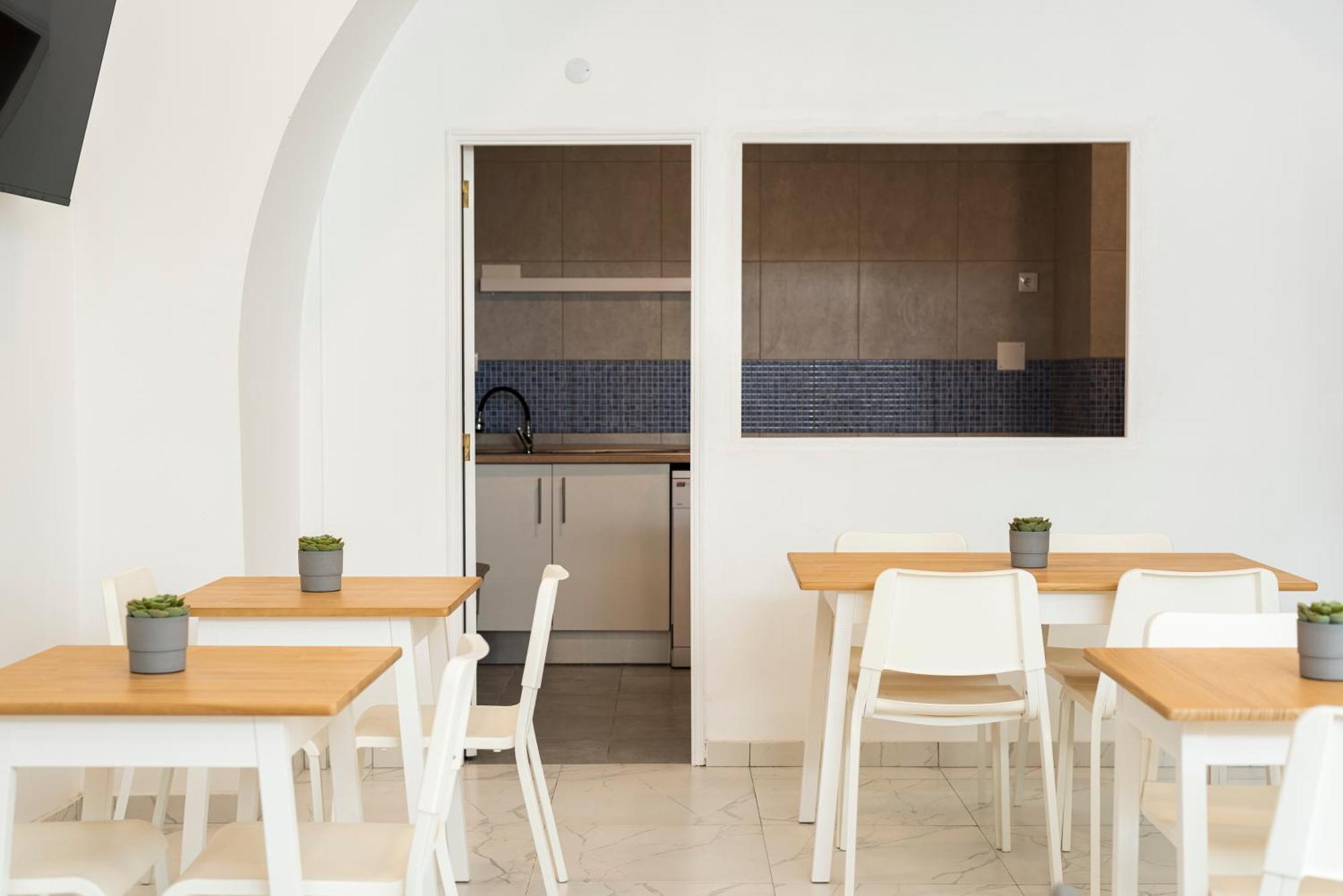 Madalena Hostel E Suites FAO Dış mekan fotoğraf