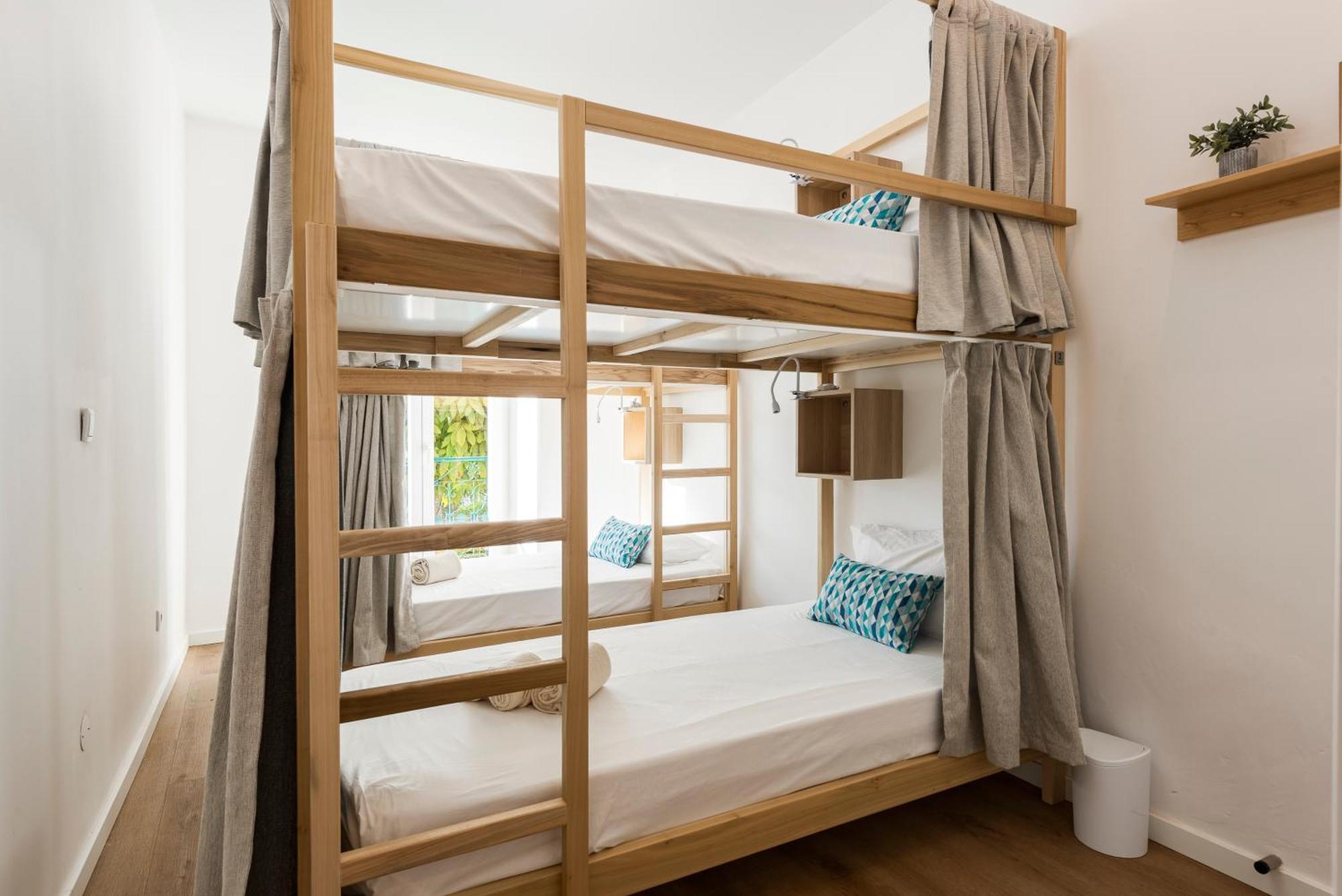 Madalena Hostel E Suites FAO Dış mekan fotoğraf